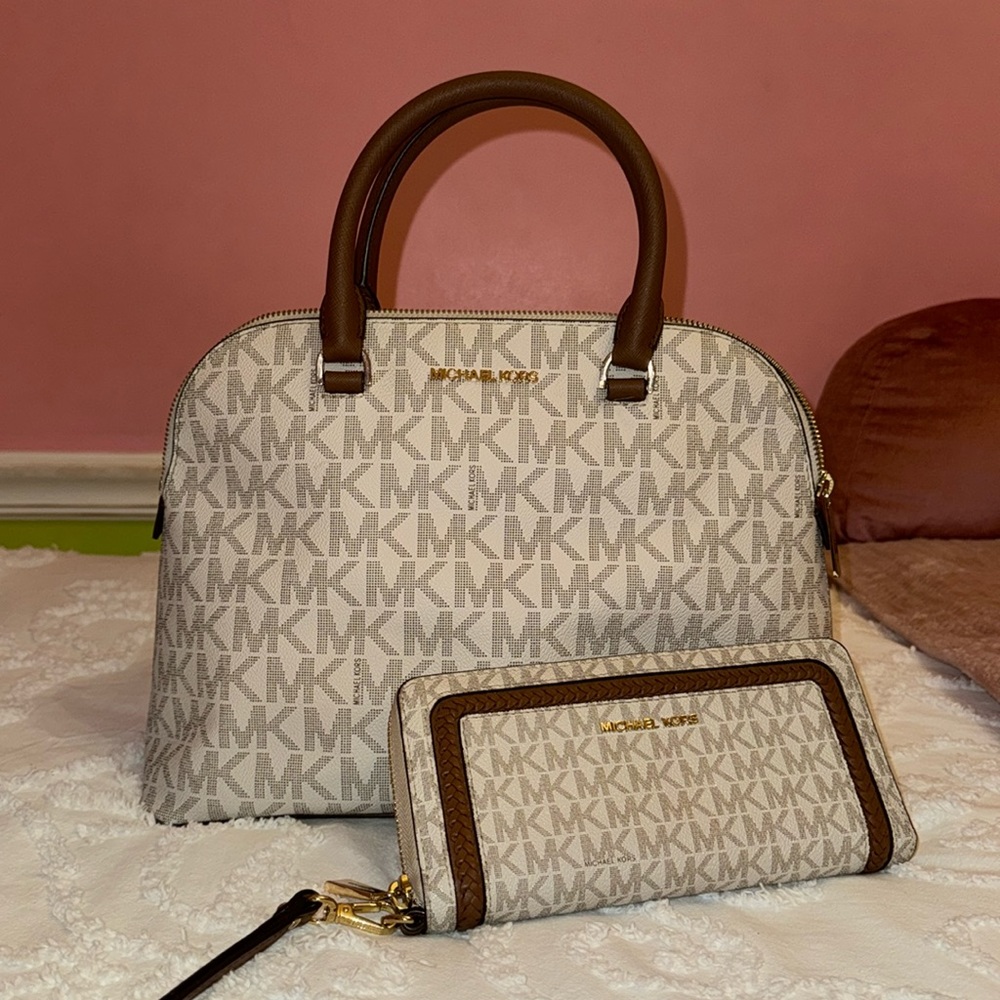 Michael Kors bag & wallet set
